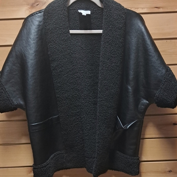 Sundays Black Josette Vest - Picture 4 of 5